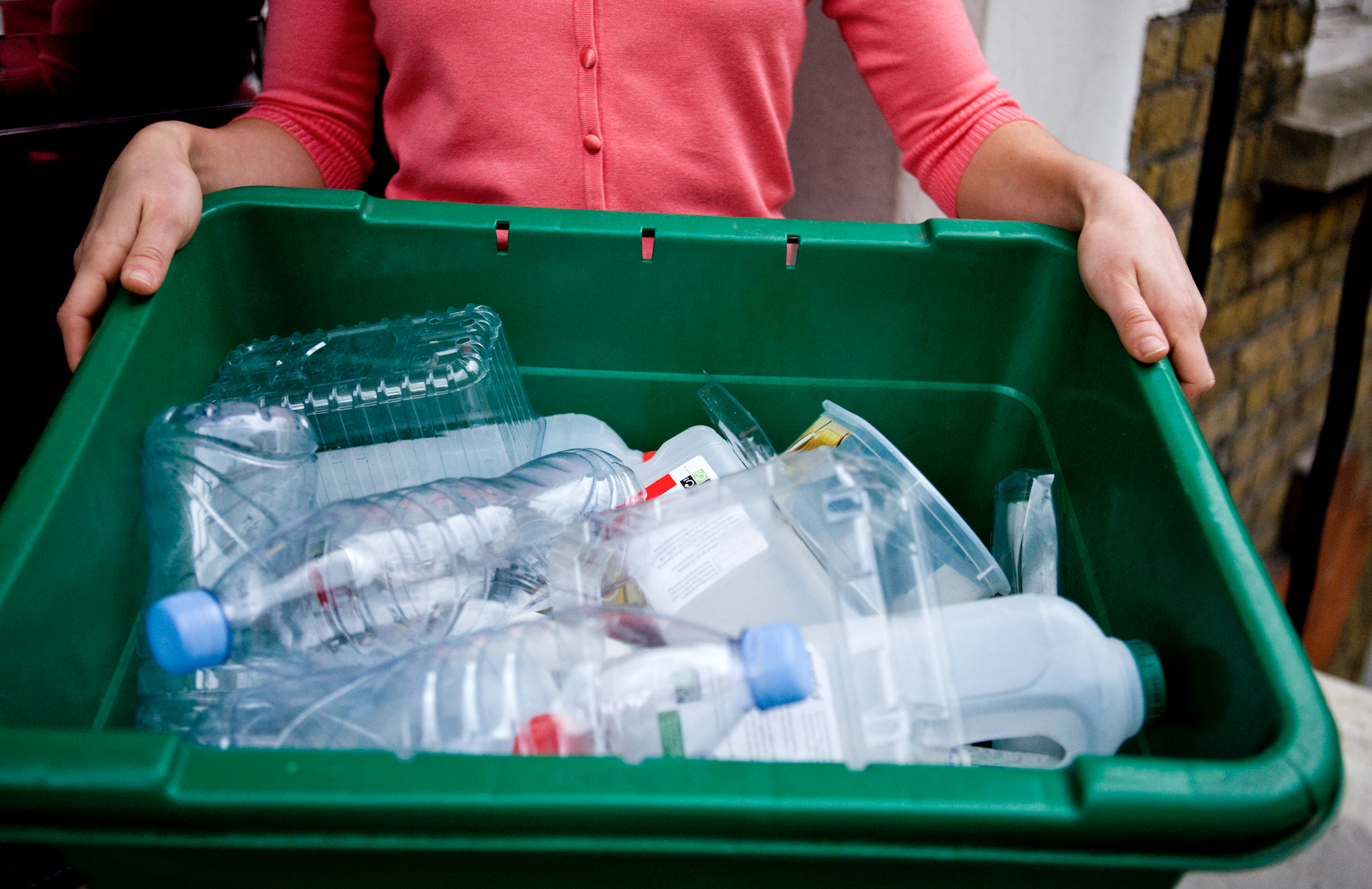 Our plastic. Waste Disposal картинки. Waste Disposal Systems in the Apartment. Plastic free July 2023. Biobased Plastics what happens when they disposed of.